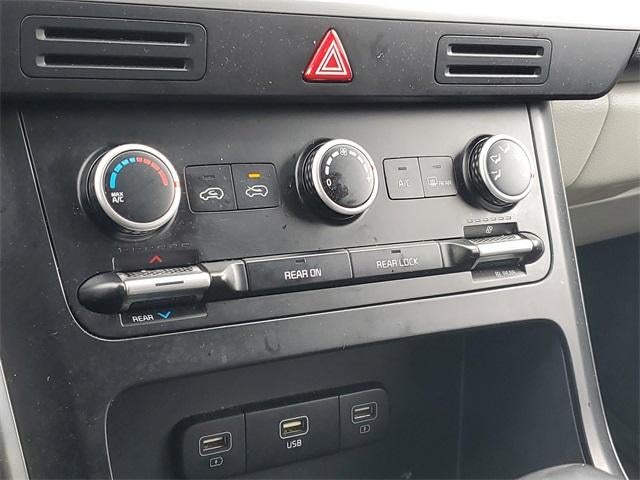 2024 Kia Carnival MPV LX Seat Package