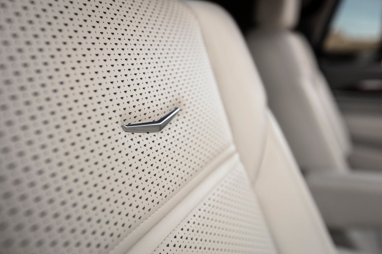 Al Serra Cadillac in Grand Blanc MI